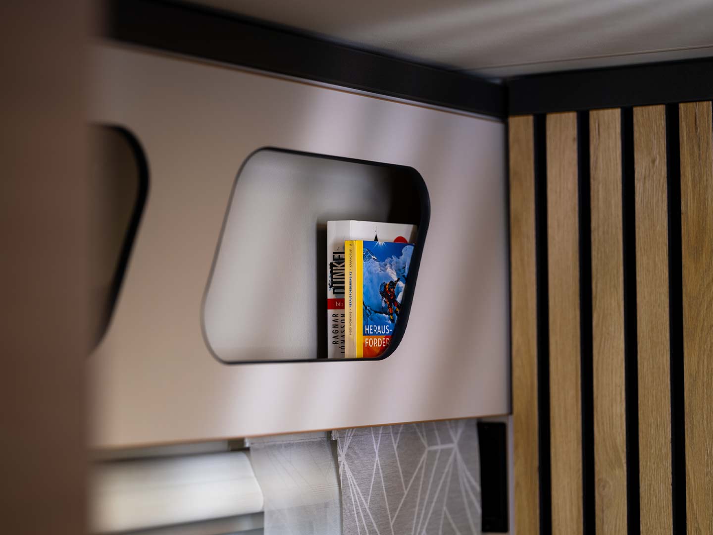 kta-knaus-2023-2024-yaseo-500dk-interieur-stauraum-01884